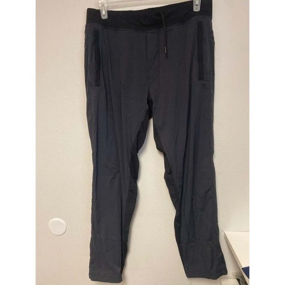 Mens Lululemon pants size Xl